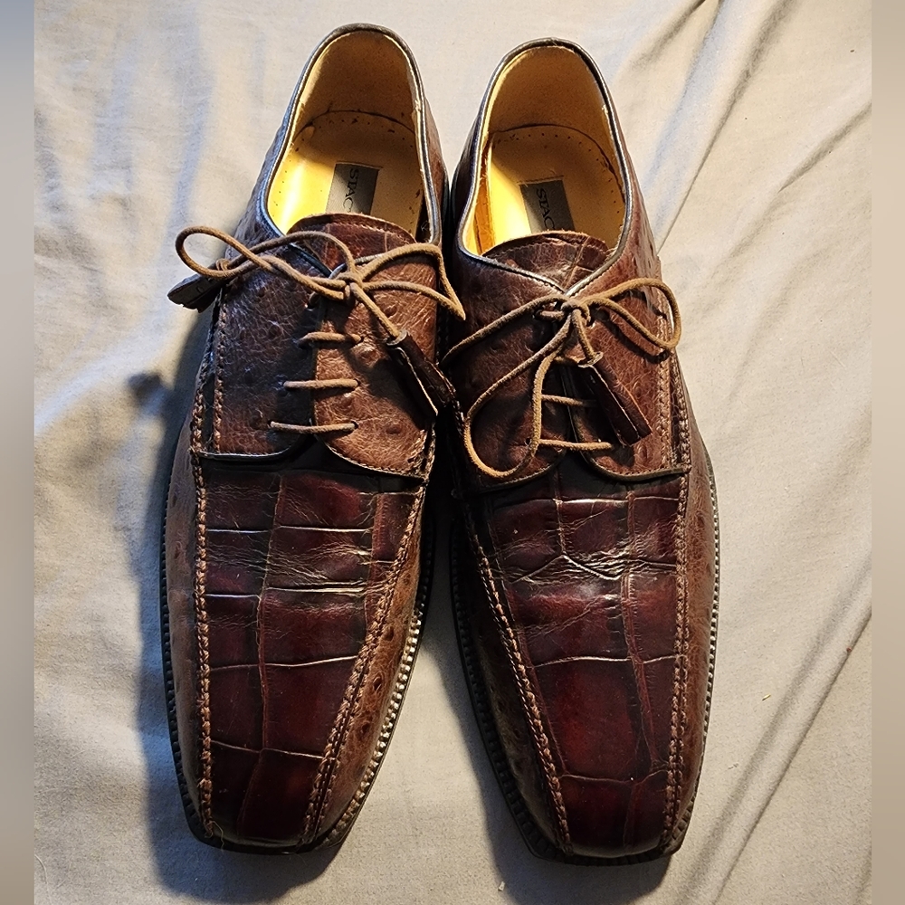 Men's dress shoes
